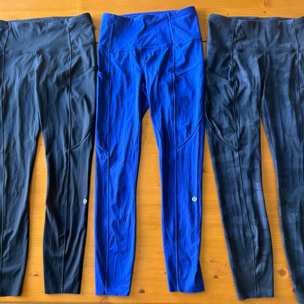 Lululemon Athletica Blue and Black Wondertrain Size 4 Leggings Set